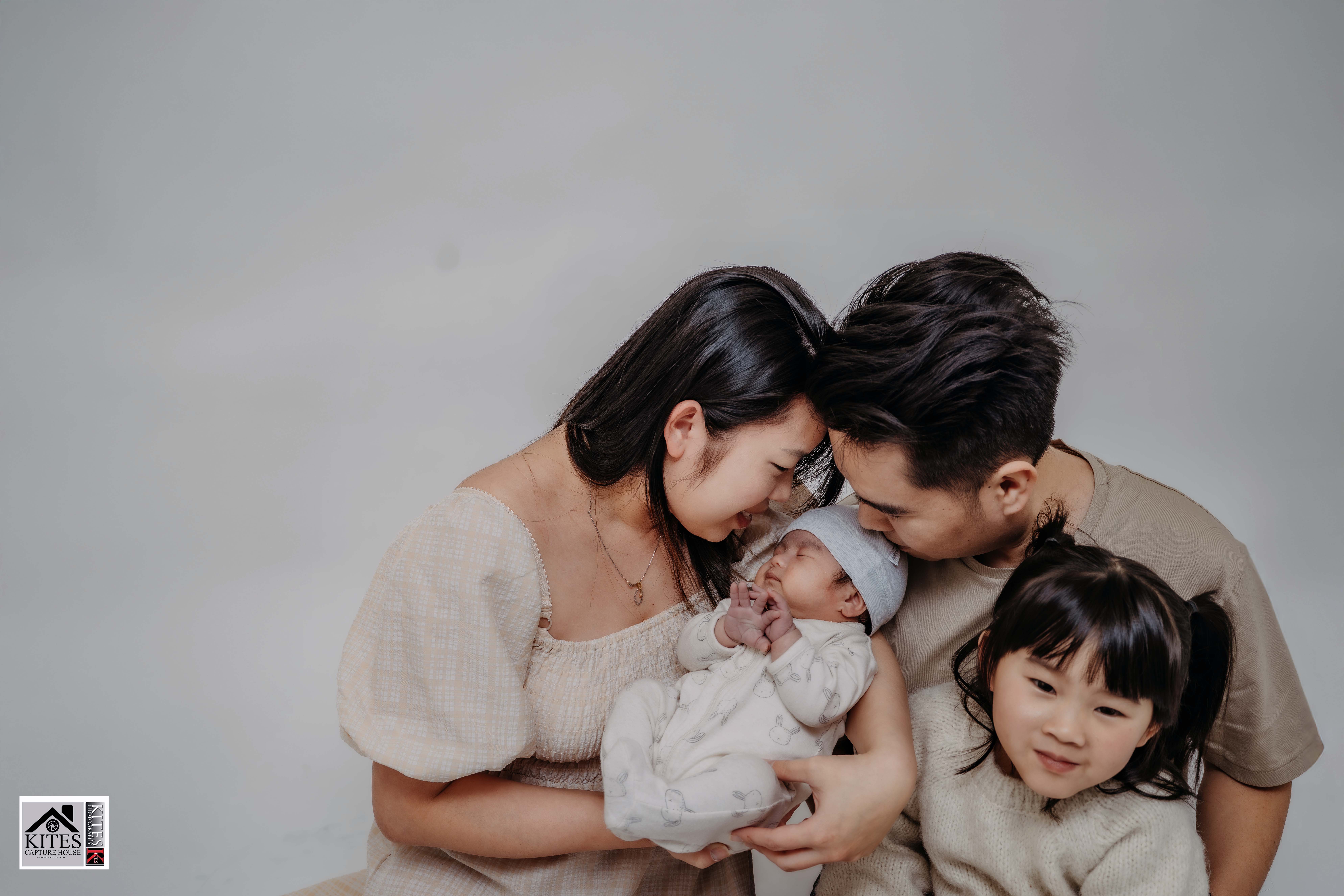 Newborn photography by Kites Photography
